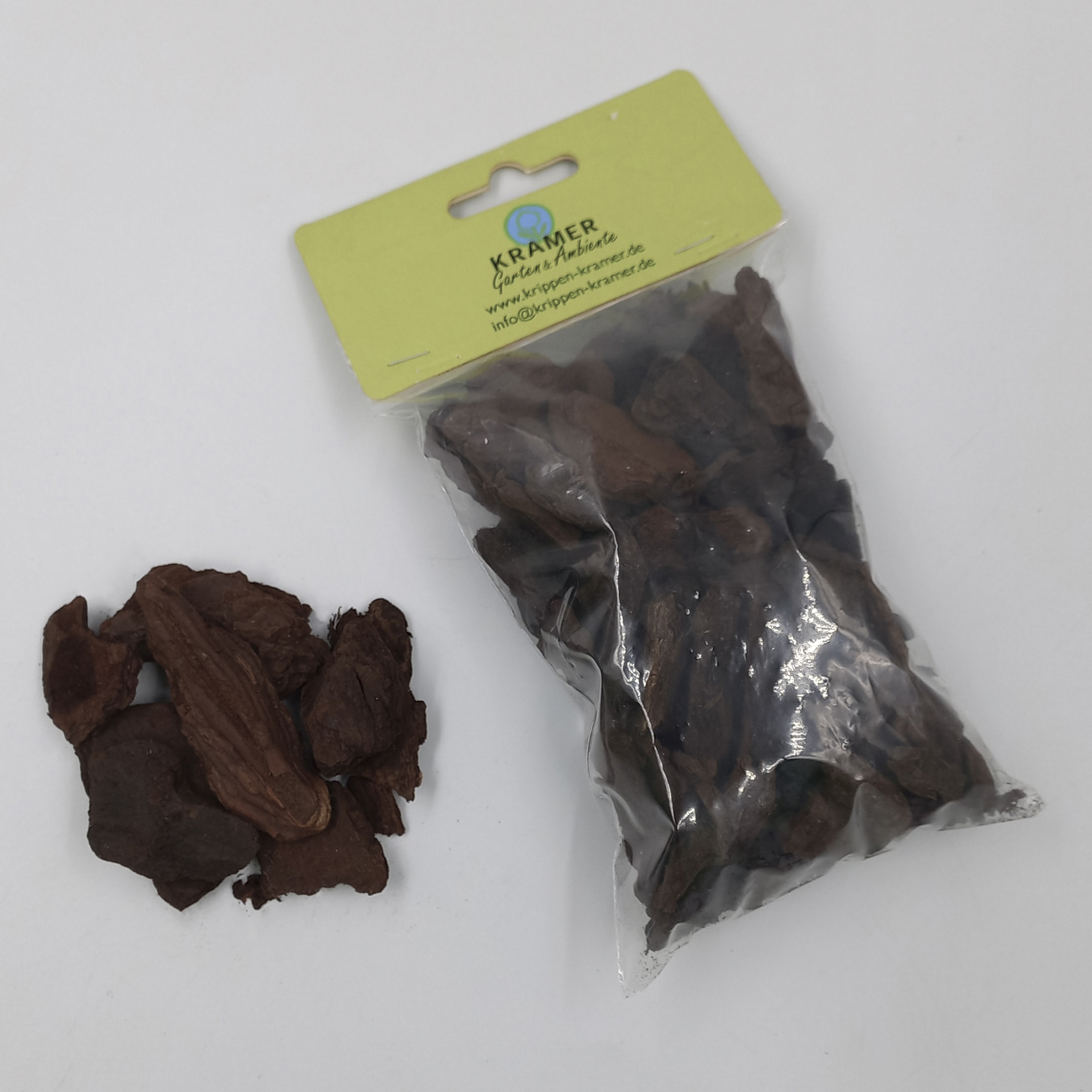 Decorinde Pinie mittel für den Krippenbau