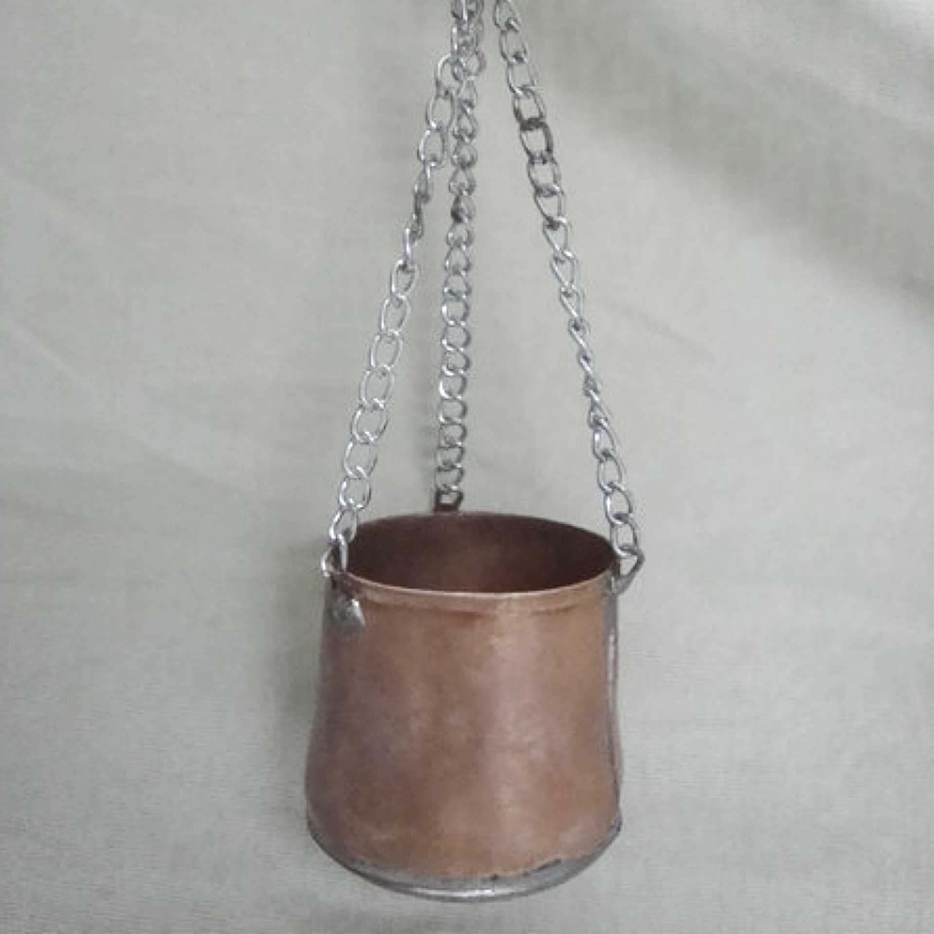 Kupferkessel mit Kette