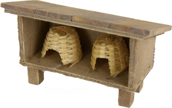 Bienenhaus mit 2 Körben