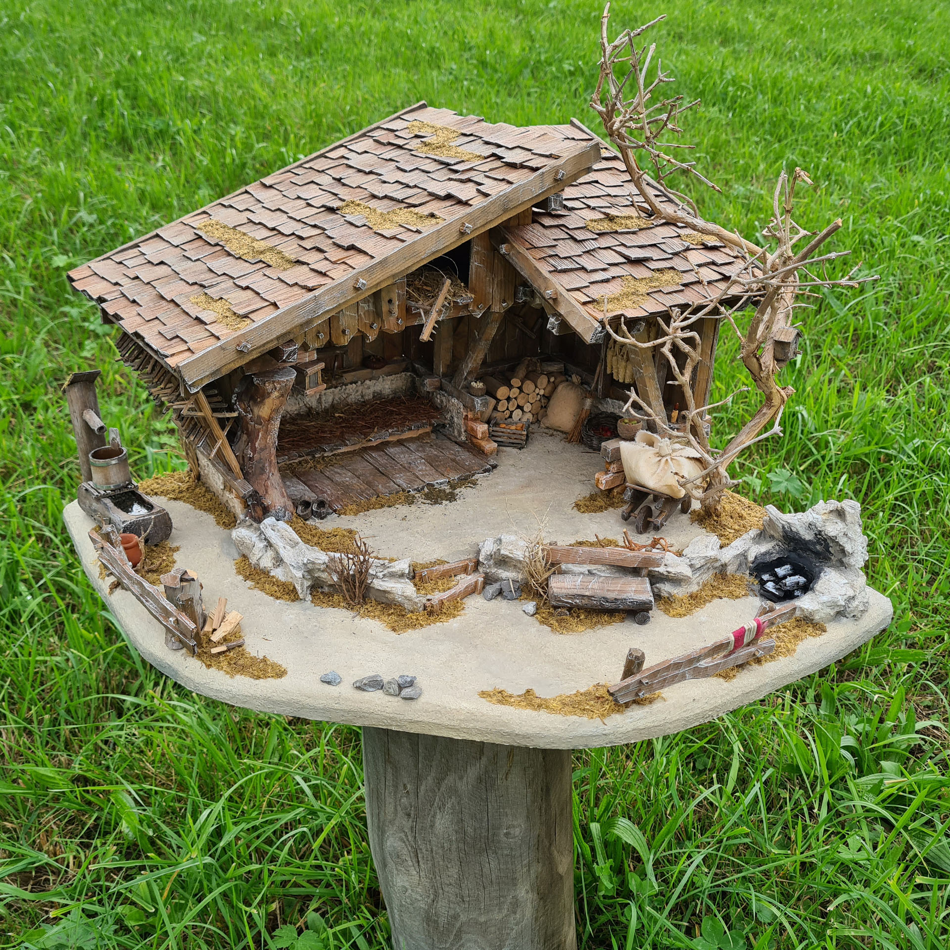 Krippenstall Traunstein, mit Beleuchtung