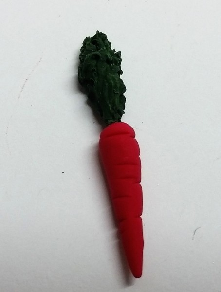 Karotte mit Grün