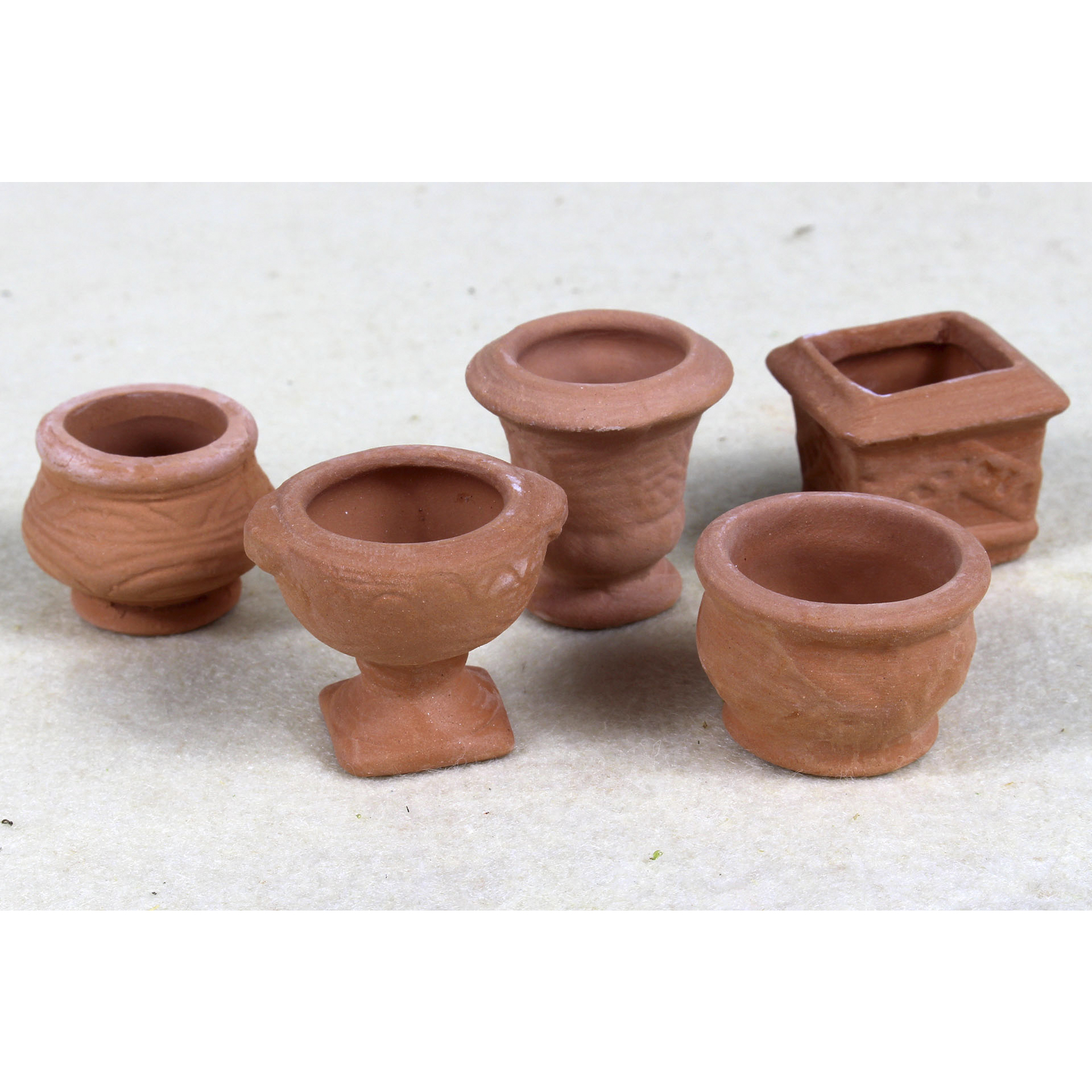 Blumenkübel verziert , 5-tlg. Ton