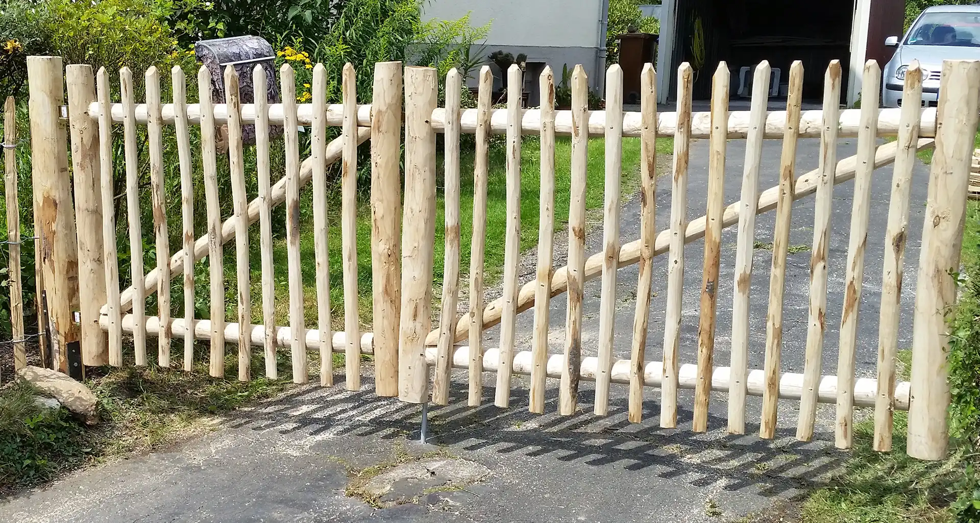Staketenzaun Tor