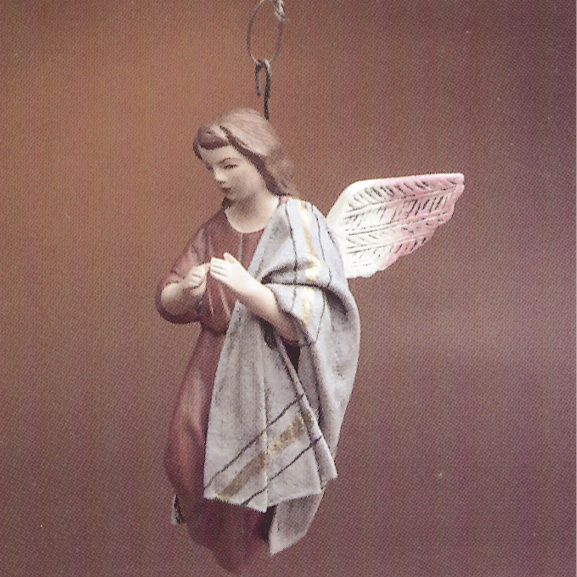 Engel aus Ton mit Aufhängung