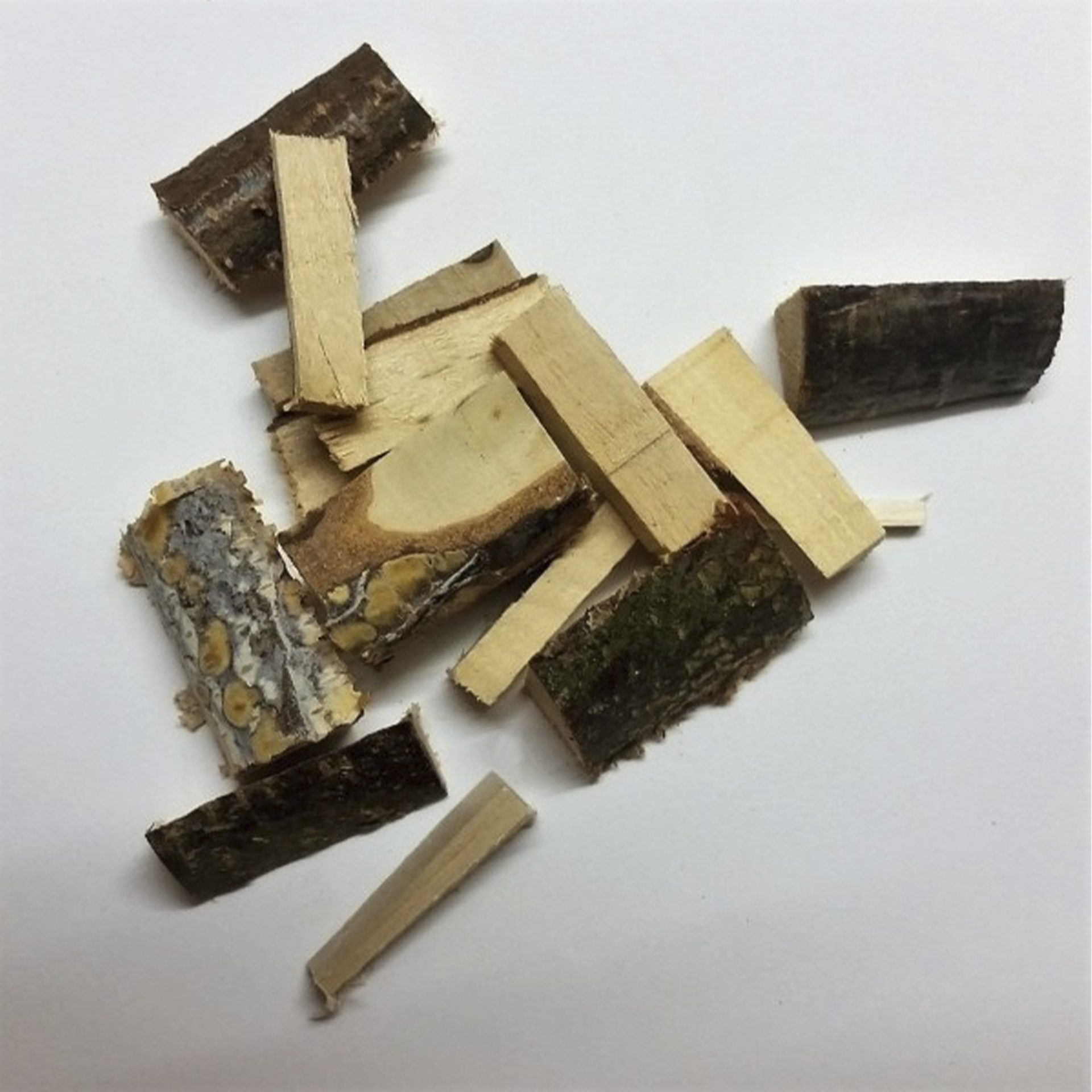 kleine Holzscheite zur Krippendekoration