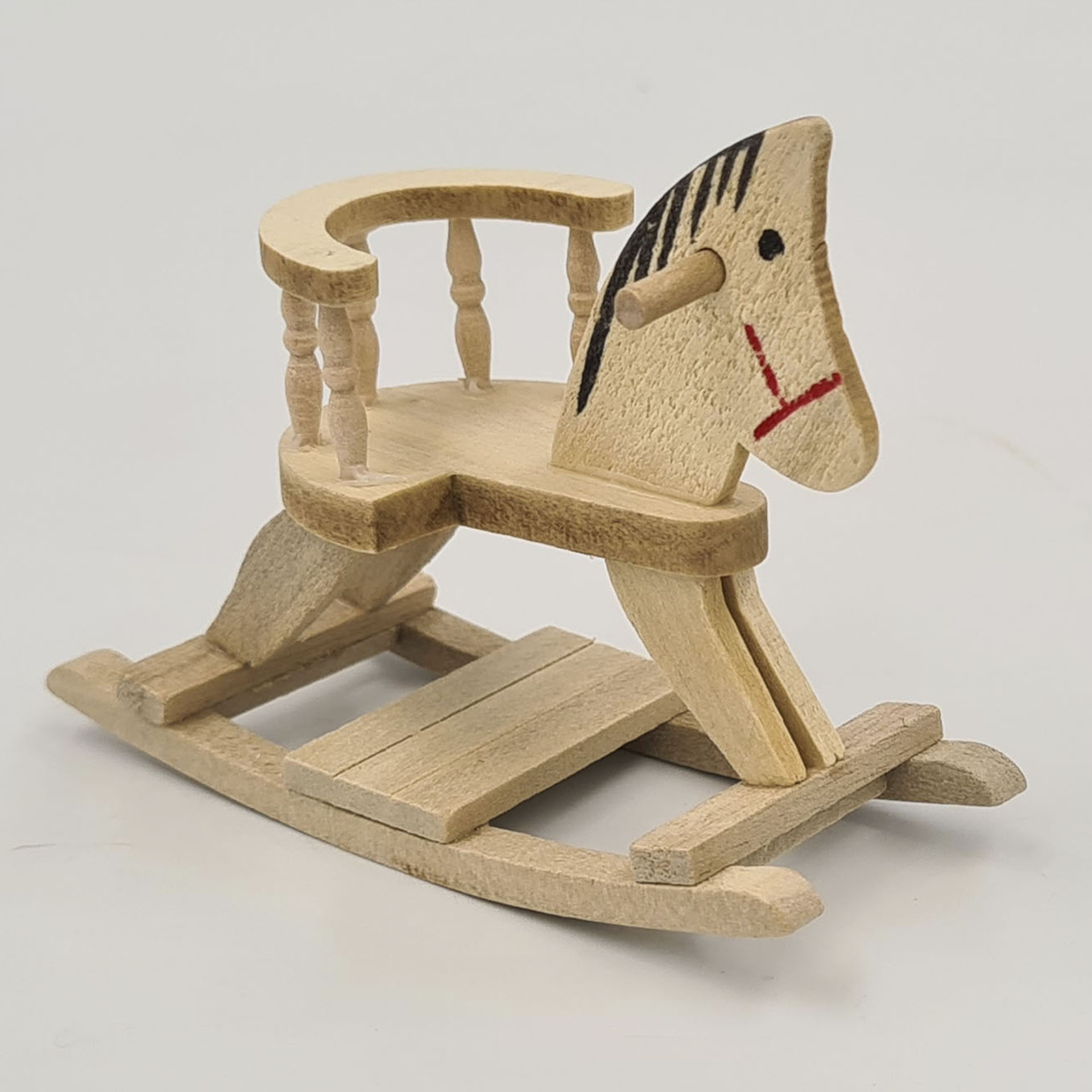 Schaukelpferd aus Holz für Wichtel Wichtelwelt erschaffen