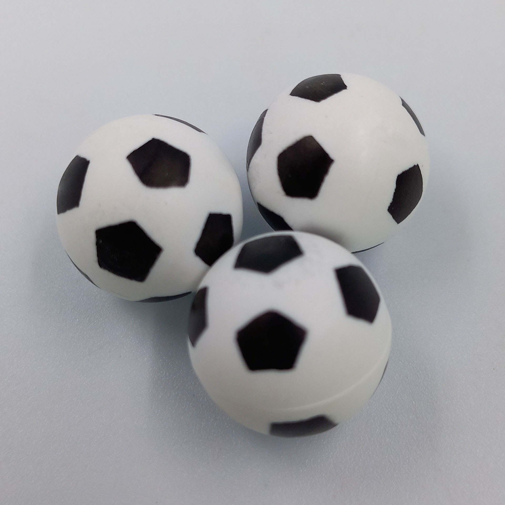 schwarz-weißer Fussball